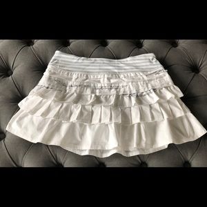 Lululemon Back On Track Ruffle Skirt White Size 6